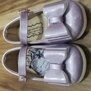 Pipperdoodles bow shoes size 7 lilac toddler